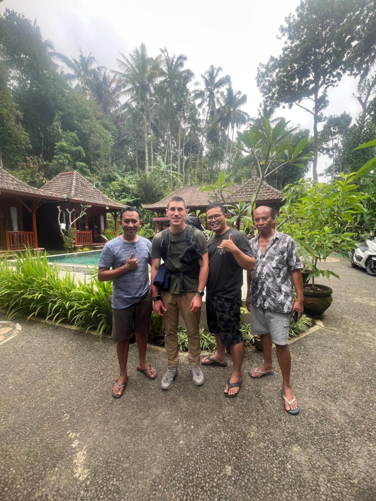 Pondok Manca Undisan エクステリア 写真